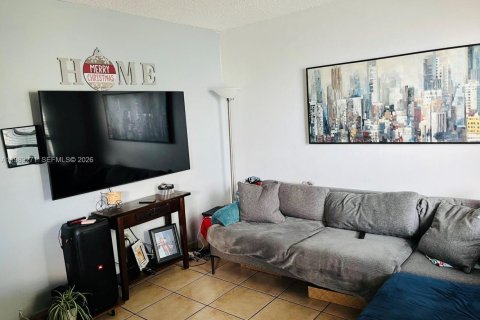 Copropriété à vendre à North Miami Beach, Floride: 2 chambres, 72.28 m2 № 2046691 - photo 5