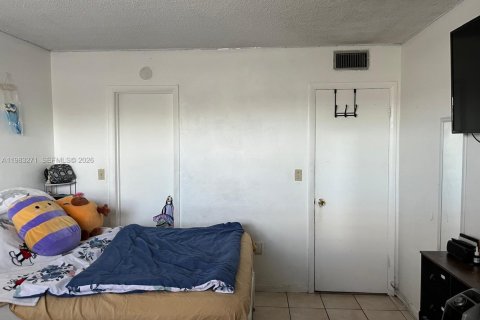 Copropriété à vendre à North Miami Beach, Floride: 2 chambres, 72.28 m2 № 2046691 - photo 8