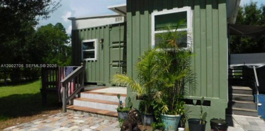 Villa ou maison à Clewiston, Floride 3 chambres, 117.06 m2 № 2067755