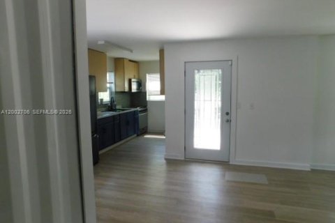 Villa ou maison à vendre à Clewiston, Floride: 3 chambres, 117.06 m2 № 2067755 - photo 13