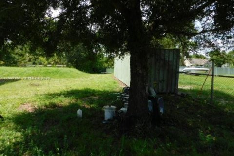 Villa ou maison à vendre à Clewiston, Floride: 3 chambres, 117.06 m2 № 2067755 - photo 30