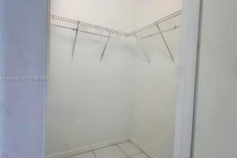 Снять в аренду кондоминиум в Саут-Майами, Флорида 1 спальня, 47.38м2, № 2005414 - фото 7