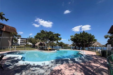 Condominio en venta en Miami, Florida, 2 dormitorios, 113.53 m2 № 2032415 - foto 15
