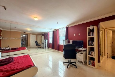 Condominio en venta en Miami, Florida, 2 dormitorios, 113.53 m2 № 2032415 - foto 11