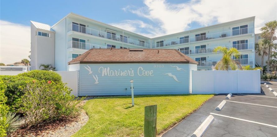 Condominio en New Smyrna Beach, Florida, 1 dormitorio № 1675524