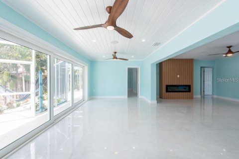 Villa ou maison à louer à Tampa, Floride: 3 chambres, 173.54 m2 № 1826698 - photo 11