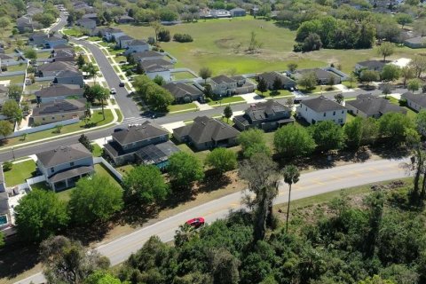 House in Apopka, Florida 3 bedrooms, 204.57 sq.m. № 1589625 - photo 16