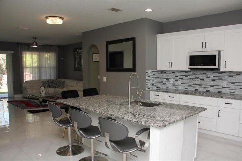 Casa en venta en Apopka, Florida, 3 dormitorios, 204.57 m2 № 1589625 - foto 2