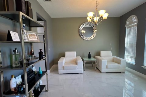 House in Apopka, Florida 3 bedrooms, 204.57 sq.m. № 1589625 - photo 26