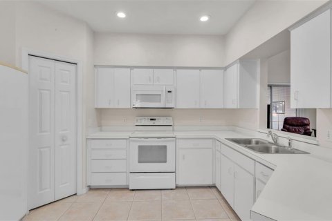 Condo in Lakeland, Florida, 3 bedrooms  № 1757524 - photo 3