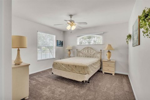 Condo in Lakeland, Florida, 3 bedrooms  № 1757524 - photo 25