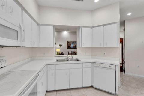 Condo in Lakeland, Florida, 3 bedrooms  № 1757524 - photo 8