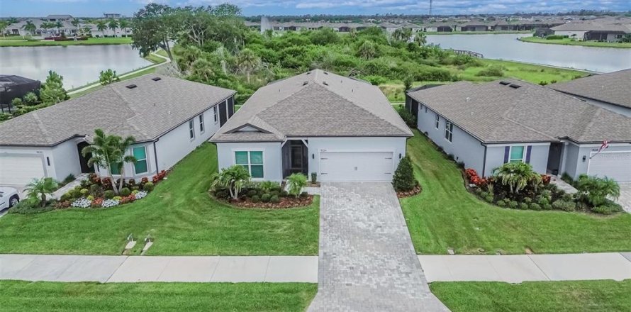Villa ou maison à Parrish, Floride 3 chambres, 192.77 m2 № 2151904