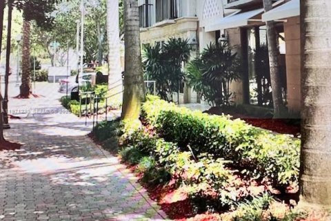 Снять в аренду кондоминиум в Холливуд, Флорида 1 спальня, 68.38м2, № 2032109 - фото 2