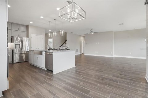 House in DeBary, Florida 4 bedrooms, 292.64 sq.m. № 2157226 - photo 10