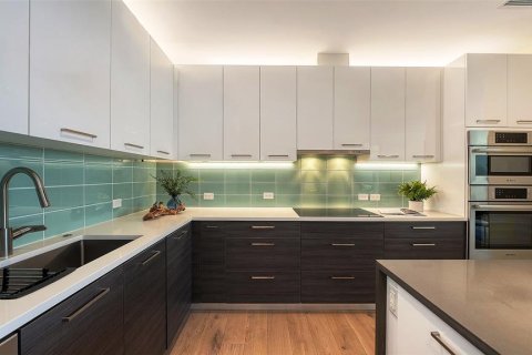 Condo in Sarasota, Florida, 3 bedrooms № 2148230 - photo 12
