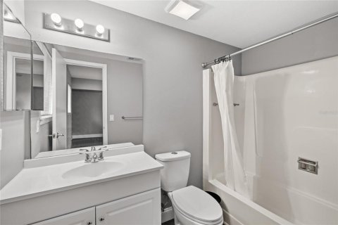 Touwnhouse à vendre à Altamonte Springs, Floride: 2 chambres, 123.37 m2 № 2211635 - photo 13