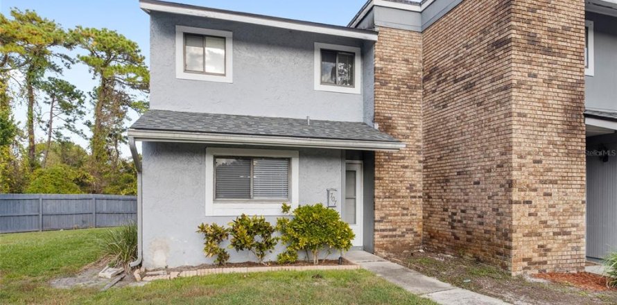 Touwnhouse à Altamonte Springs, Floride 2 chambres, 123.37 m2 № 2211635