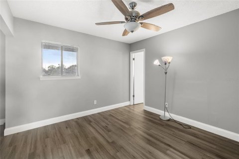 Touwnhouse à vendre à Altamonte Springs, Floride: 2 chambres, 123.37 m2 № 2211635 - photo 11
