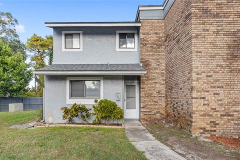 Touwnhouse à vendre à Altamonte Springs, Floride: 2 chambres, 123.37 m2 № 2211635 - photo 15
