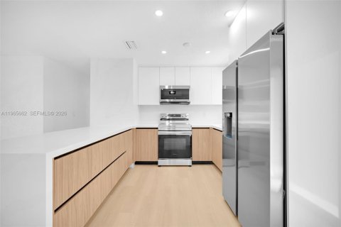 Villa ou maison à vendre à Miami Gardens, Floride: 3 chambres, 109.72 m2 № 2027298 - photo 13