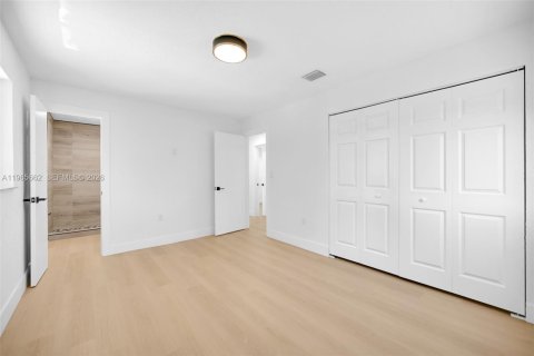 Villa ou maison à vendre à Miami Gardens, Floride: 3 chambres, 109.72 m2 № 2027298 - photo 20