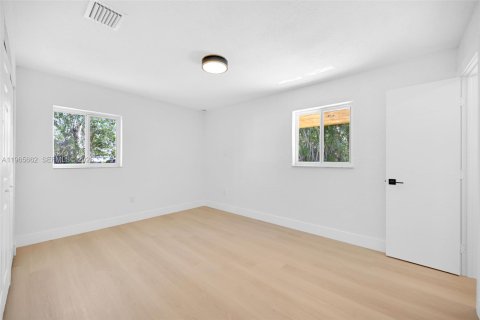Villa ou maison à vendre à Miami Gardens, Floride: 3 chambres, 109.72 m2 № 2027298 - photo 18