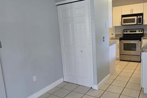 Condo in Kissimmee, Florida, 3 bedrooms  № 1766087 - photo 10