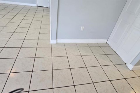 Condo in Kissimmee, Florida, 3 bedrooms  № 1766087 - photo 9