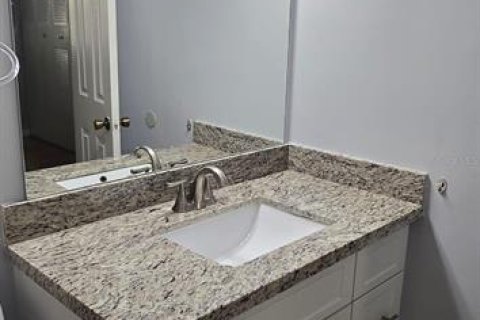 Condo in Kissimmee, Florida, 3 bedrooms  № 1766087 - photo 16