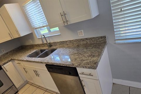Condo in Kissimmee, Florida, 3 bedrooms  № 1766087 - photo 7