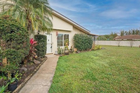 Condo in Kissimmee, Florida, 3 bedrooms  № 1766087 - photo 1