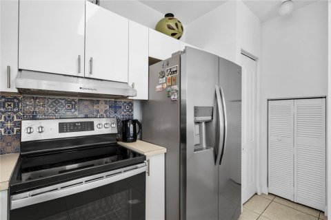 Adosado en venta en Miami, Florida, 3 dormitorios, 127.09 m2 № 1762868 - foto 20