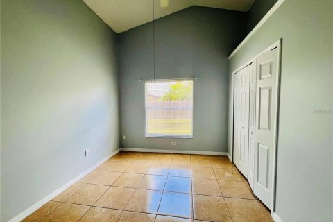 House in Kissimmee, Florida 4 bedrooms, 169.27 sq.m. № 1746319 - photo 11
