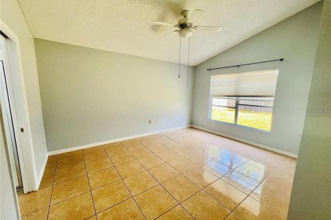 House in Kissimmee, Florida 4 bedrooms, 169.27 sq.m. № 1746319 - photo 12