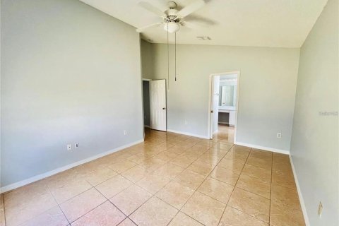 House in Kissimmee, Florida 4 bedrooms, 169.27 sq.m. № 1746319 - photo 10