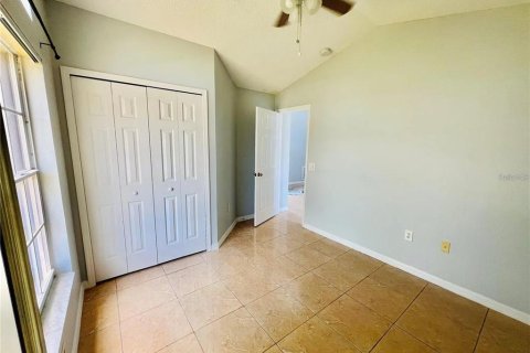 House in Kissimmee, Florida 4 bedrooms, 169.27 sq.m. № 1746319 - photo 7