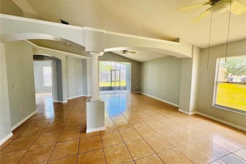 House in Kissimmee, Florida 4 bedrooms, 169.27 sq.m. № 1746319 - photo 3