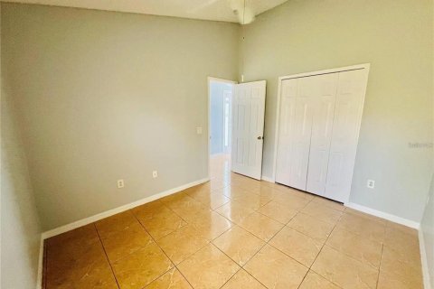 House in Kissimmee, Florida 4 bedrooms, 169.27 sq.m. № 1746319 - photo 15