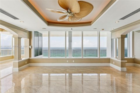 Condo in Hillsboro Beach, Florida, 5 bedrooms  № 2153202 - photo 10