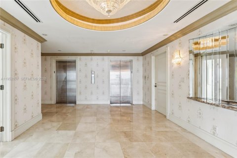 Condo in Hillsboro Beach, Florida, 5 bedrooms  № 2153202 - photo 16