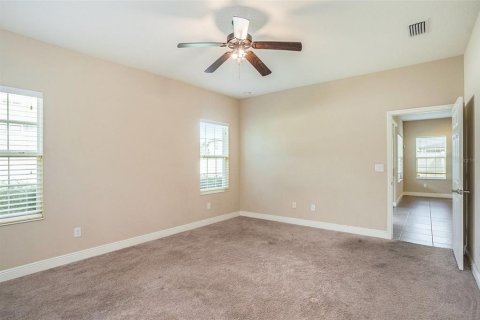 Villa ou maison à vendre à Brandon, Floride: 4 chambres, 239.97 m2 № 1855861 - photo 17