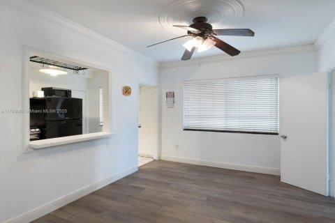 Condominio en venta en Miami Beach, Florida, 2 dormitorios, 91.97 m2 № 1863613 - foto 5