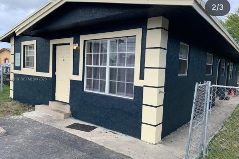 Immobilier commercial à Deerfield Beach, Floride 136.1 m2 № 2078832