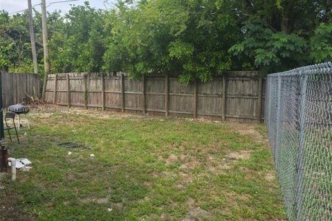 Immobilier commercial à vendre à Deerfield Beach, Floride: 136.1 m2 № 2078832 - photo 6