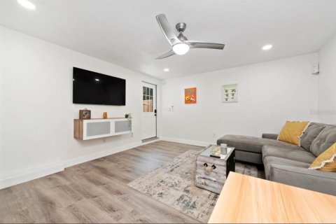 Villa ou maison à vendre à Orlando, Floride: 4 chambres, 147.99 m2 № 2259359 - photo 19