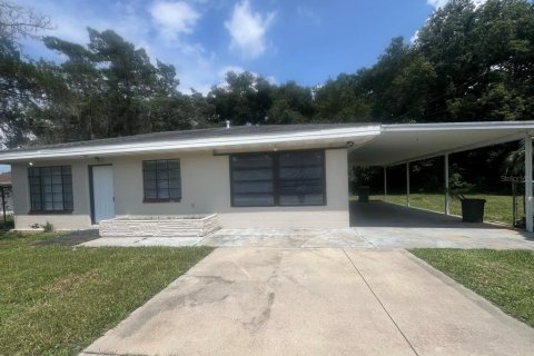 House in Eustis, Florida 3 bedrooms, 86.96 sq.m. № 1918646 - photo 10