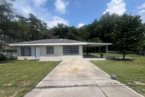 House in Eustis, Florida 3 bedrooms, 86.96 sq.m. № 1918646 - photo 1