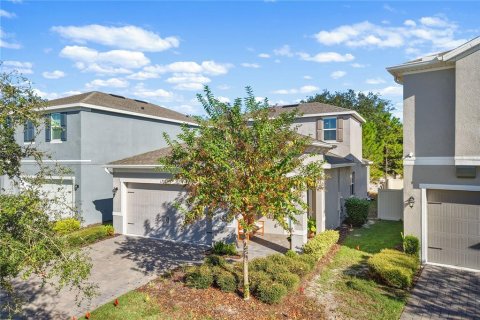 Villa ou maison à vendre à Apopka, Floride: 3 chambres, 176.61 m2 № 2416549 - photo 4