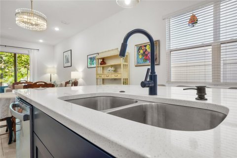 Villa ou maison à vendre à Apopka, Floride: 3 chambres, 176.61 m2 № 2416549 - photo 14